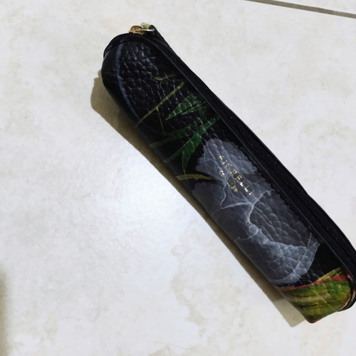 Avon κασετίνα νεσεσέρ μικρό
