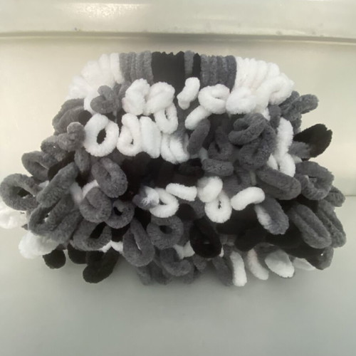 Handmade puffy bag wallet like new, black and gray