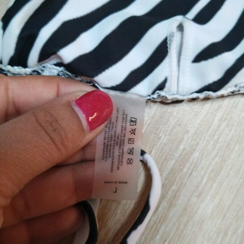 Decoro bikini swimsuit black and white like new, large/medium