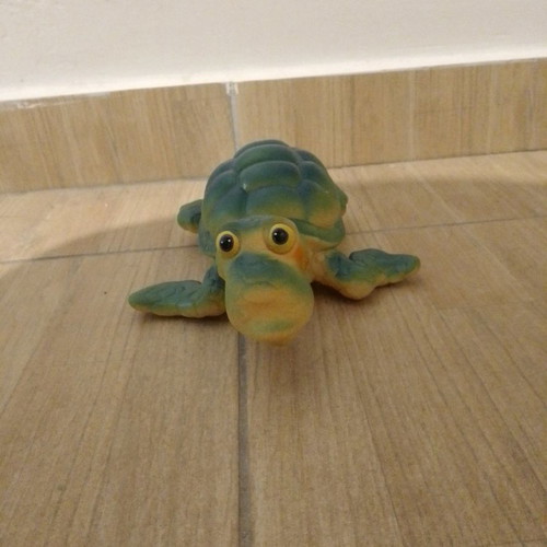 Turtle toy used, suitable for water play