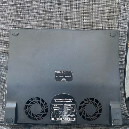 Laptop stand with fan like new