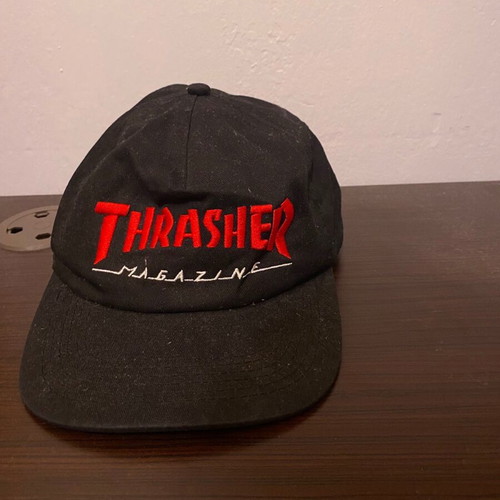Thrasher two-tone SnapBack cap new, black/red