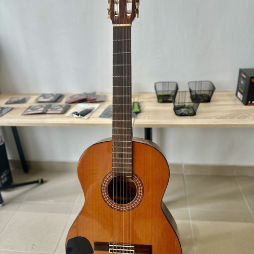 Alhambra 4PX classical guitar 1981 solid top like new with original case