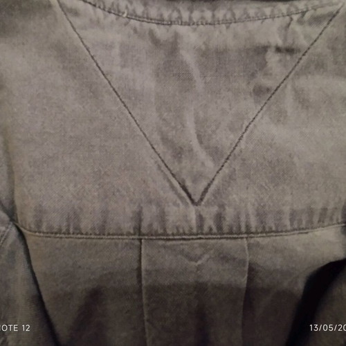 Tommy Hilfiger XLarge shirt like new, blue-purple washed finish