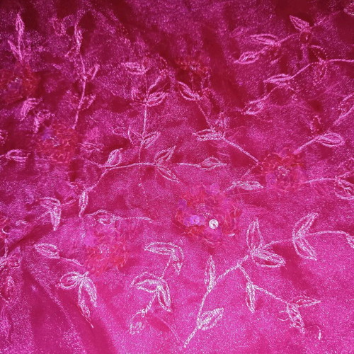 Scarf used with worn fringes