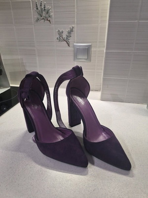 Migato shoes used, size 38, purple, 11 cm suede heels