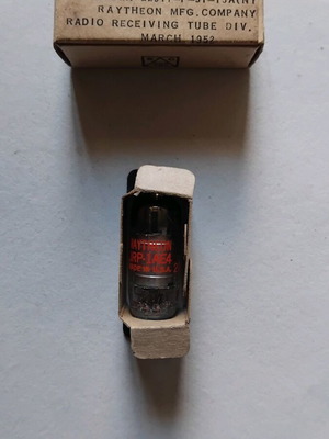 Λυχνία 1AE4 καινούργια από στοκ