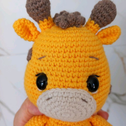 Handmade Giraffe Baby Toy new, safe cotton yarn