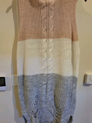 Sleeveless turtleneck sweater new