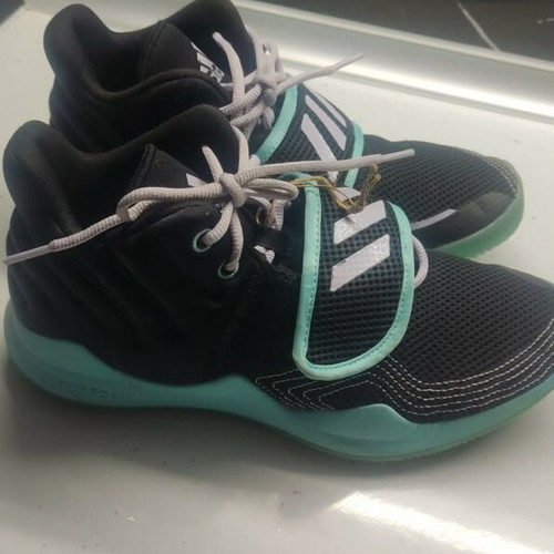 Adidas athletic shoes new, wrong size 39