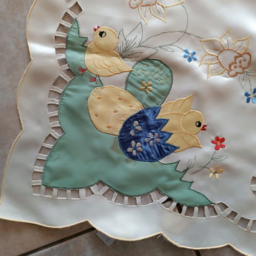 Table linens like new, set of 2 pieces