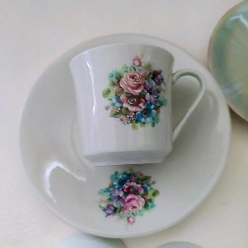 Vintage cups and dessert plates used, set