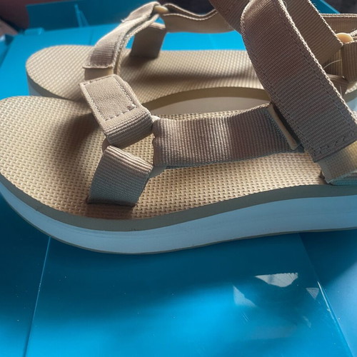 Teva beige platform sandals like new, size 36