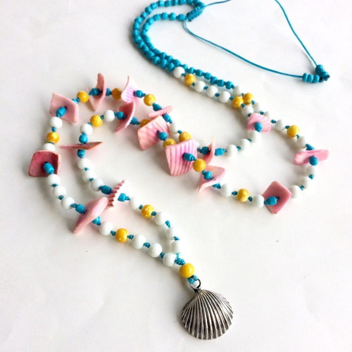 Long necklace with silver metal shell and multicolored beads new
