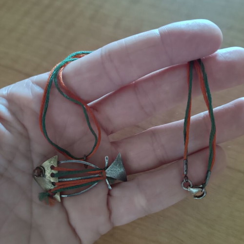 Silver necklace 925 with fish and threads, like new