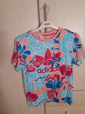 Adidas kids shirt used, size 13-14