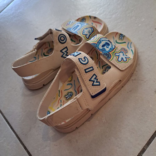 Zara Disney Mickey Mouse sandals size 26 new, beige multicolor