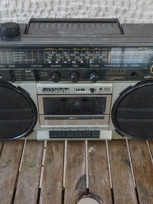 Sharp GF 6565-E φορητό ραδιόφωνο κασετόφωνο μεταχειρισμένο