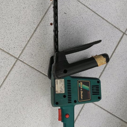 Black and Decker electric pruning saw used