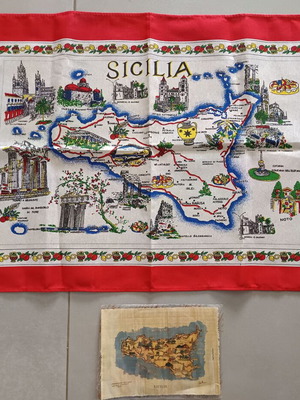 Sicilia souvenir set new with tablecloth and map