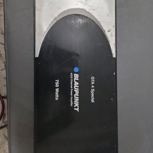 Blaupunkt car amplifier 750w with 4 channels like new