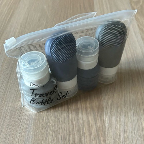 Travel bottle set of 4 pieces new