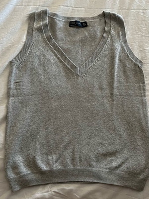 Zara gray vest like new, size M