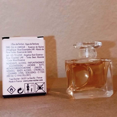 Vintage Oui A L'Amour Yves Rocher Eau de Parfum 5 ml new