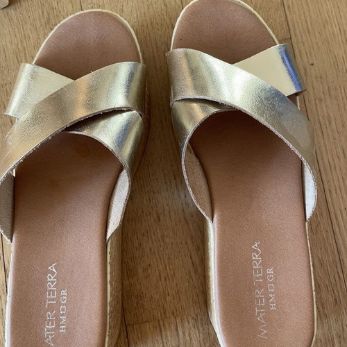 Mater Terra women's gold platform sandals like new, size 40