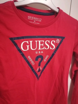 Παιδική μπλούζα Guess κόκκινη, σαν καινούργιο, 134 cm