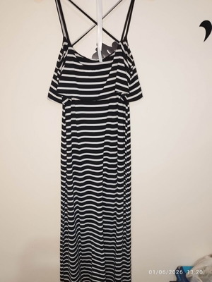 Exes striped long elastic dress size M like new, black and white