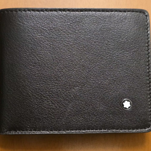 Mont Blanc wallet like new, black with coin case