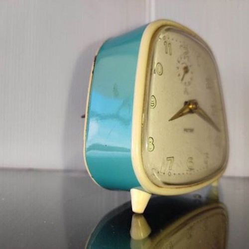 Peter vintage metal table clock used