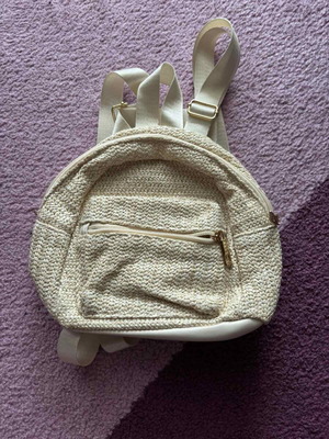 Small backpack like new, beige