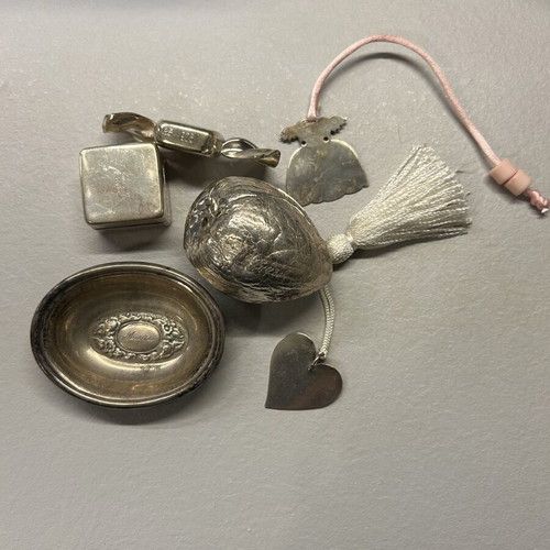 Set of 5 small 925 silver items and 1 silver walnut, 88g total
