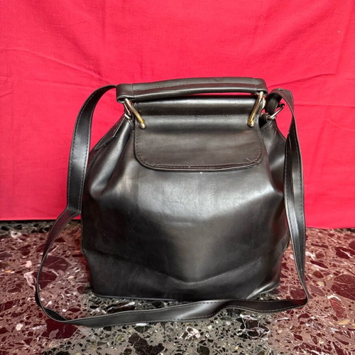 Leather shoulder bag black with gold details used