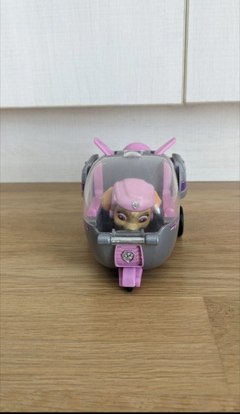 Paw Patrol Skye με όχημα