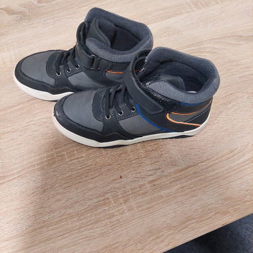 Boys' boots used, size 34