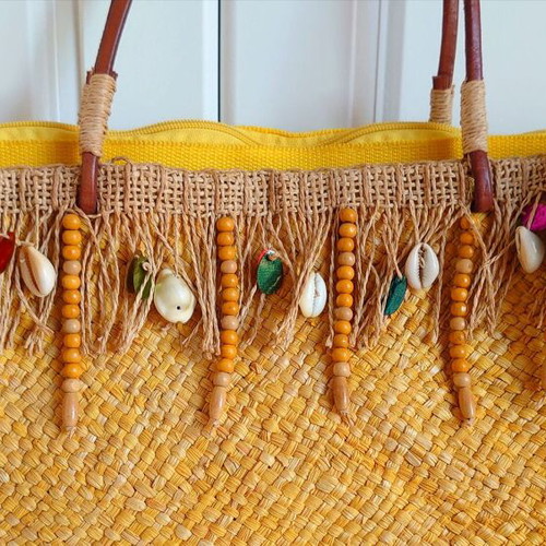 Cabaia Straw Shoulder Bag new, yellow with shells and wooden beads