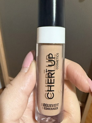 Believe It Concealer No 04 with orange undertone, new