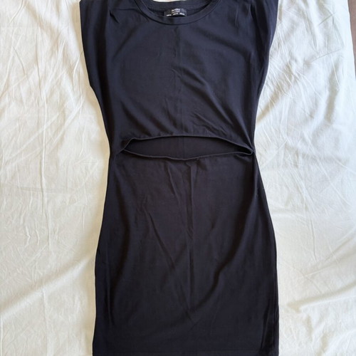 Bershka black dress like new, size M