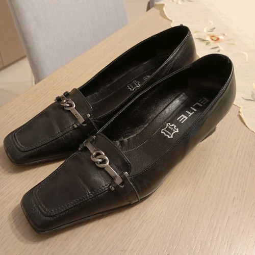 Elite leather black pumps like new, size 38