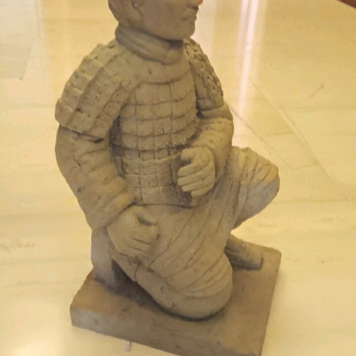 Figurine 27 cm like new