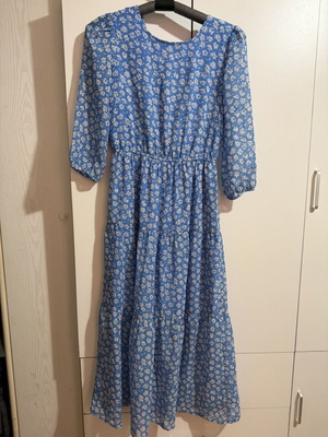 Sinsay blue floral dress, size M