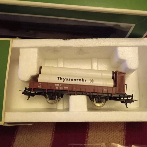 Lima trains used in boxes with 0690 express engine and vintage transformer