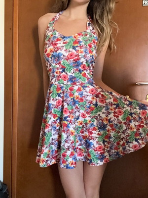Fullah Sugah mini dress like new with flowers, elastic