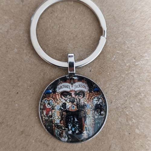 Michael Jackson Dangerous Keychain new