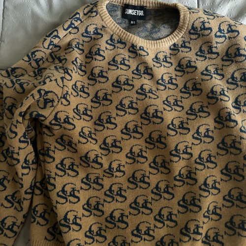 SunsetGo! women's beige pullover like new, size L