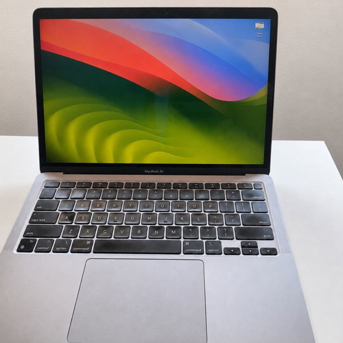 MacBook Air M1 13" 8GB RAM 256GB SSD used, 2023 model