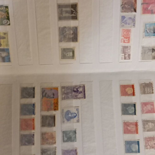 Stamps 600 Greek and foreign like new, in 3 albums